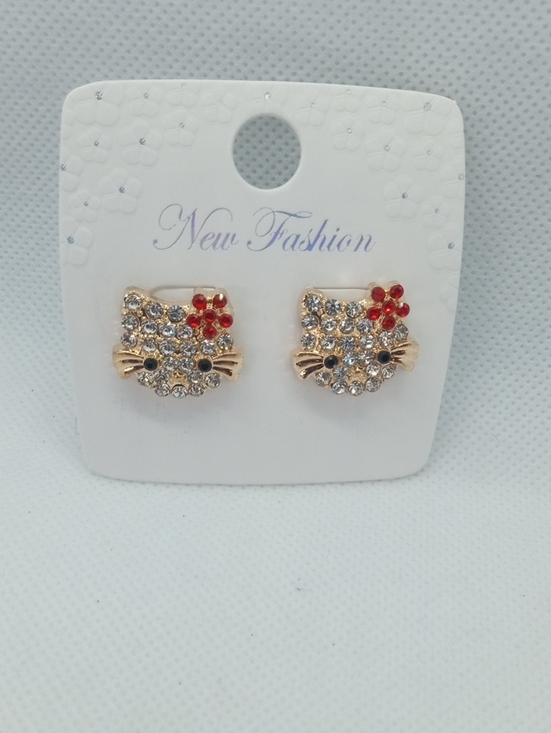 NEW FASHION Other - CRYSTAL KITTY EARRINGS